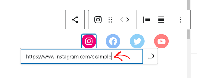 Inserendo il collegamento di un account Instagram al blocco Icone social